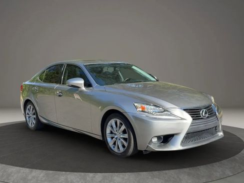 Used 2015 Lexus IS 250 RWD image 3