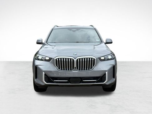 Used 2024 BMW X5 xDrive40i w/ Parking Assistance Package image 6
