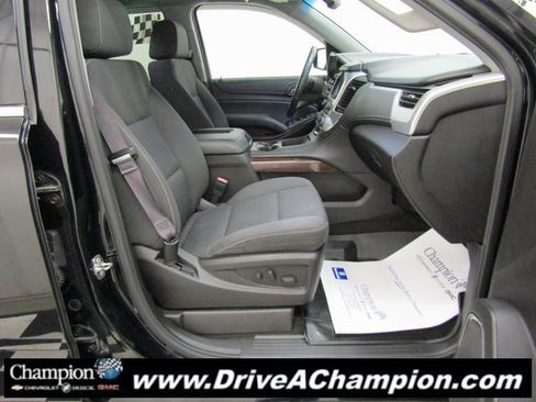 Used 2016 GMC Yukon SLE w/ HD Trailering Package image 41