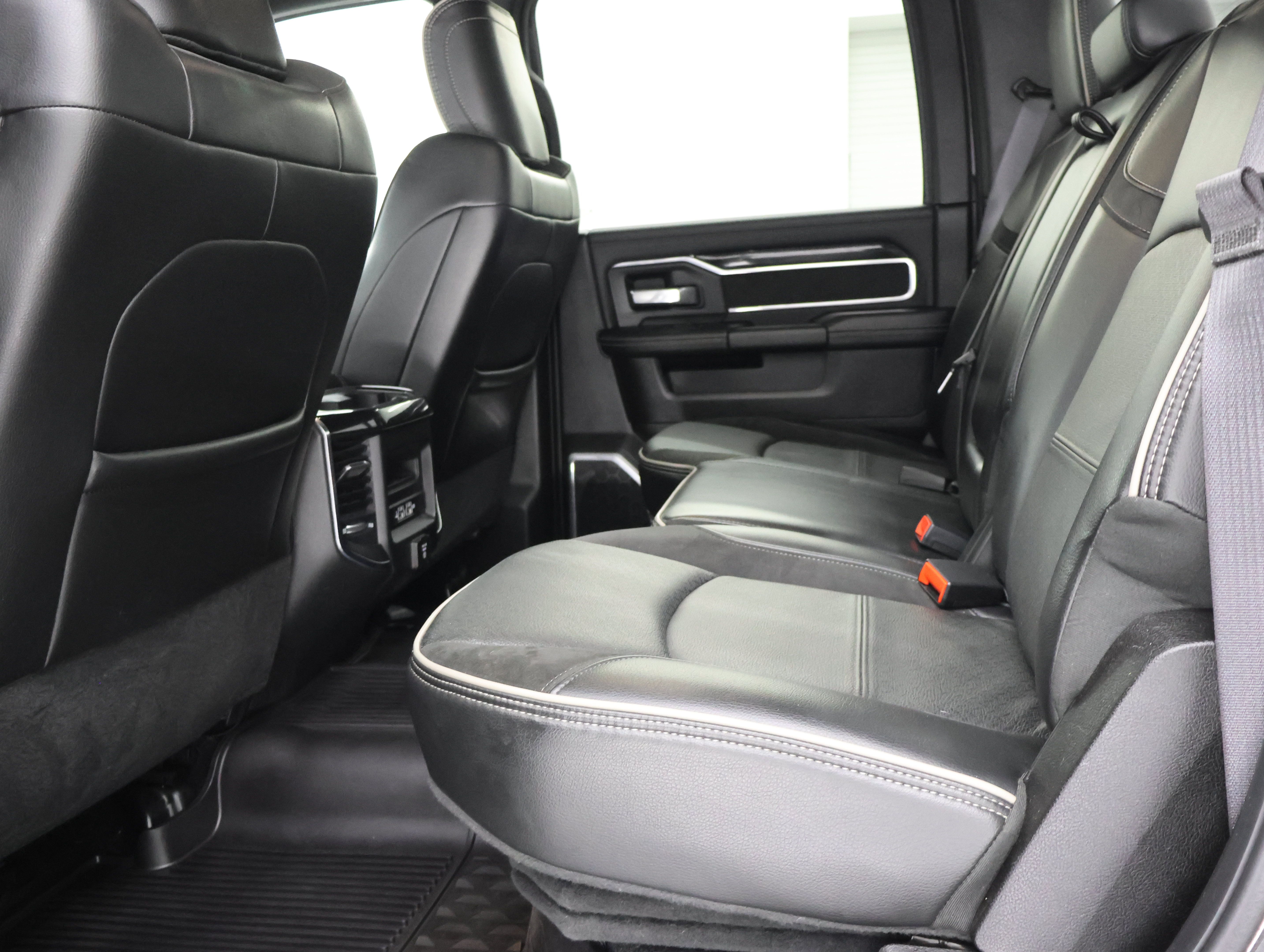 Used 2019 RAM 3500 Laramie AWD/4WD image 8