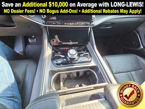 Used 2024 Jeep Wagoneer L Series III w/ Flexible Seating Group image 20