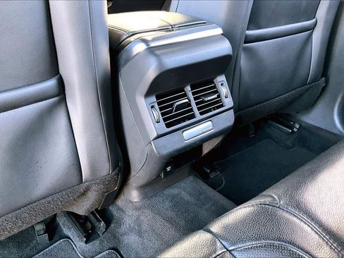 Used 2020 Land Rover Range Rover Evoque SE image 32