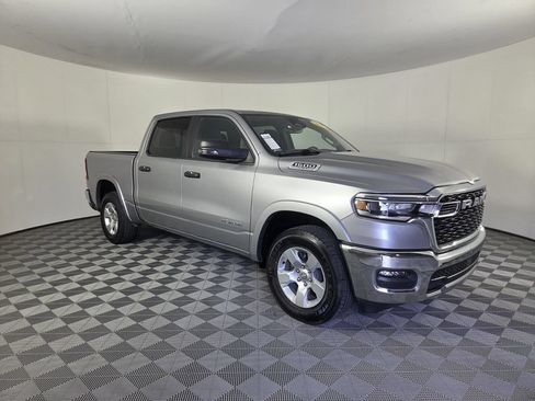 Used 2025 RAM 1500 Big Horn AWD/4WD image 2