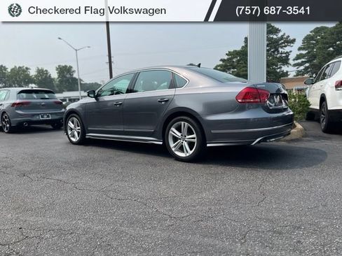 Used 2015 Volkswagen Passat TDI SEL Premium FWD image 6