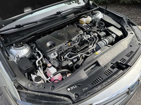 Used 2022 Toyota Avalon Limited image 30