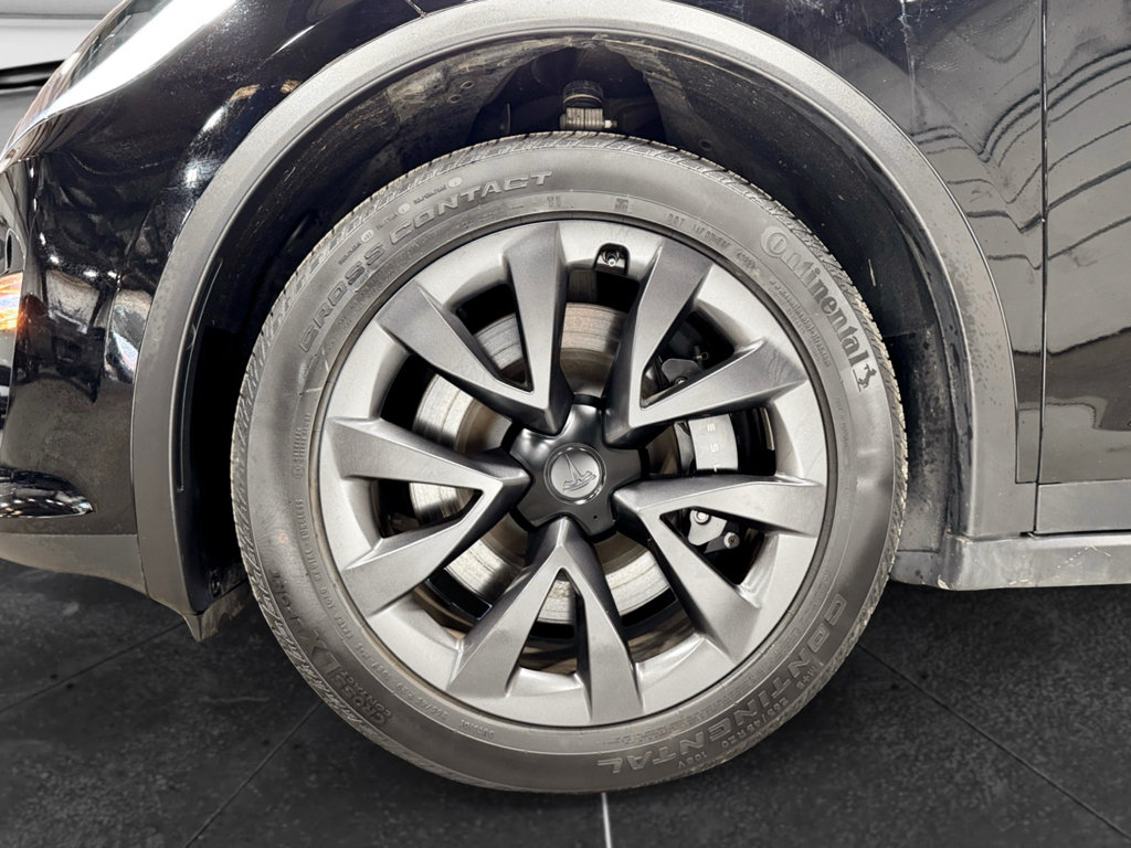 Used 2023 Tesla Model X AWD/4WD image 29