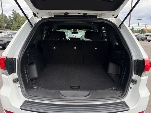 Used 2021 Jeep Grand Cherokee Laredo RWD image 22