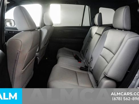 Used 2023 Honda Passport EX-L image 16
