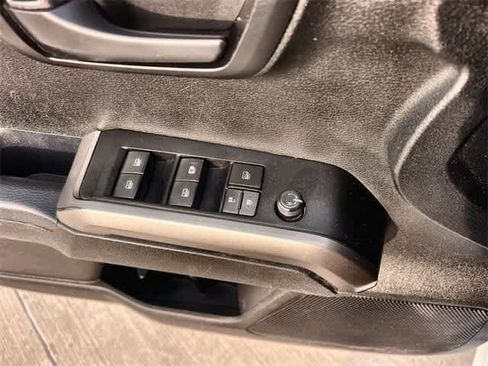 Used 2021 Toyota Tacoma SR5 w/ Trail Edition image 29