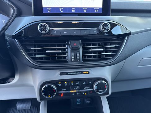 Certified 2023 Ford Escape Active image 36