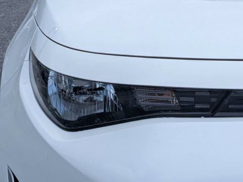 Used 2025 Kia Soul LX FWD image 8