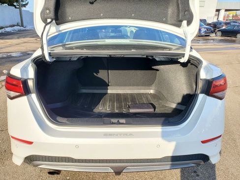 Used 2023 Nissan Sentra SR w/ SR Premium Package image 9