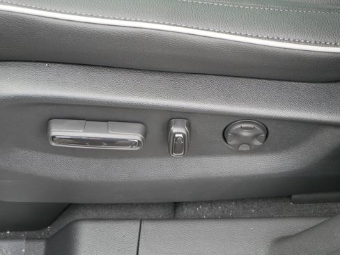 New 2026 Honda Odyssey Touring image 16