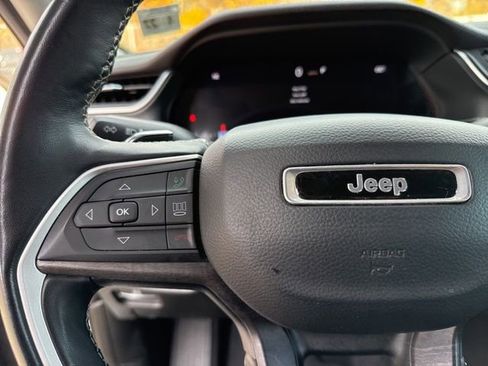 Certified 2022 Jeep Grand Cherokee L Limited image 34