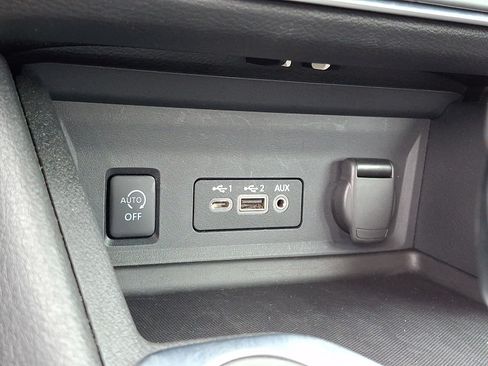 Certified 2025 Nissan Sentra SV FWD image 26
