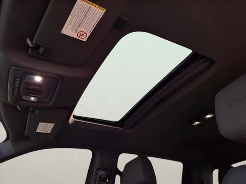 Used 2023 GMC Sierra 2500 AT4 w/ AT4 Premium Plus Package image 10