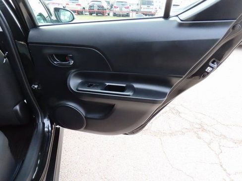 Used 2018 Toyota Prius C Three image 12