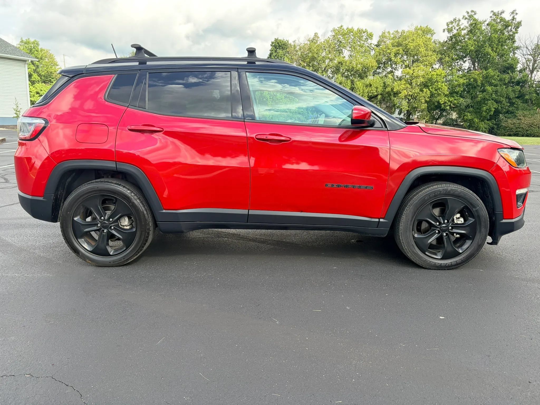 Used 2018 Jeep Compass Latitude w/ Popular Equipment Group FWD image 6