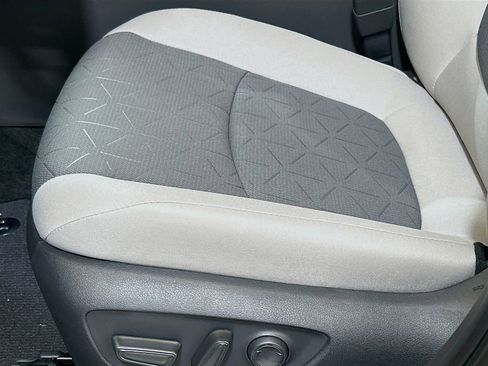 New 2025 Toyota RAV4 XLE image 18