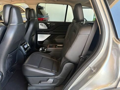 Certified 2023 Lincoln Aviator Reserve w/ Equipment Group 201A RWD image 15