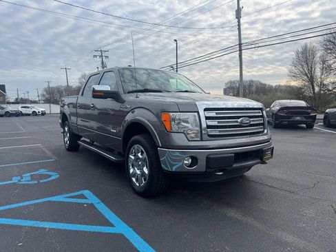 Used 2014 Ford F150 Lariat w/ Lariat Chrome Package image 4