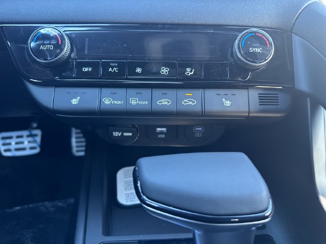New 2026 Hyundai Elantra SEL Sport FWD image 16