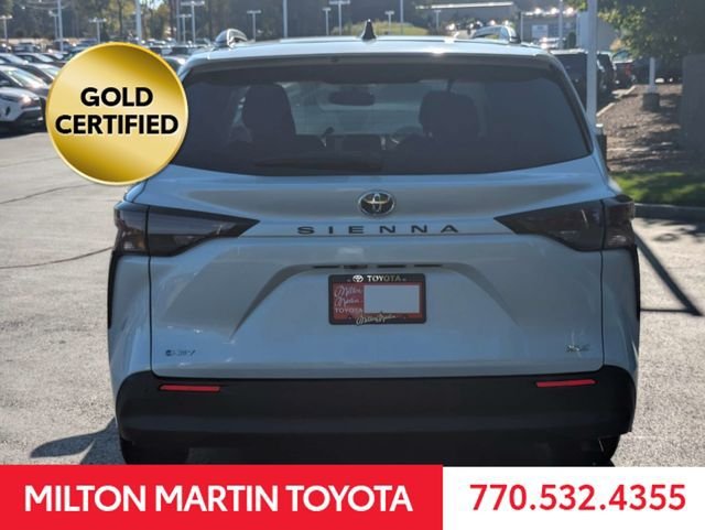 Certified 2026 Toyota Sienna XLE FWD image 6