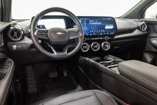 Used 2024 Chevrolet Blazer EV LT AWD/4WD image 6