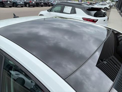 Used 2019 Volkswagen Jetta SEL FWD image 4