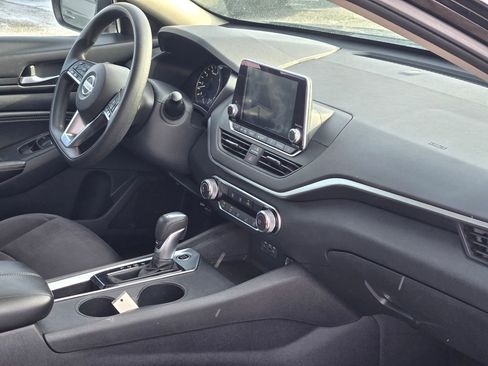 Used 2019 Nissan Altima 2.5 S image 10