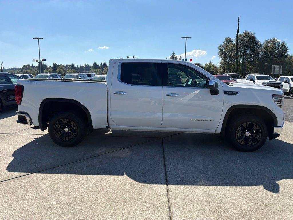 Used 2025 GMC Sierra 1500 SLT AWD/4WD image 7