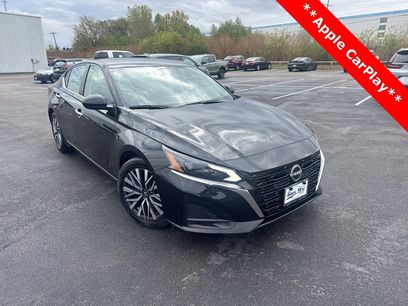Used 2023 Nissan Altima 2.5 SV