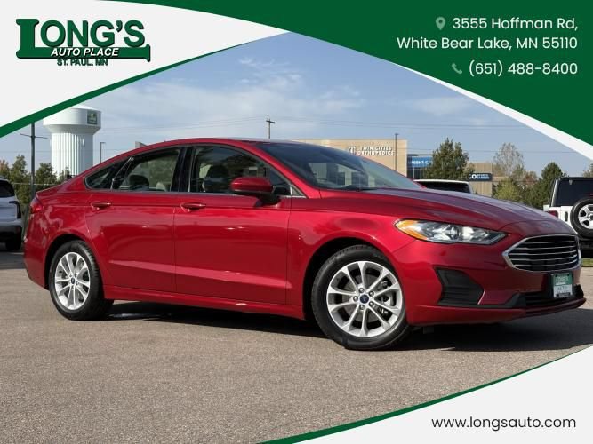 Used 2020 Ford Fusion SE FWD image 1