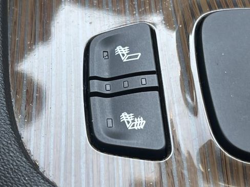 Used 2020 GMC Acadia SLE w/ Driver Convenience Package image 22