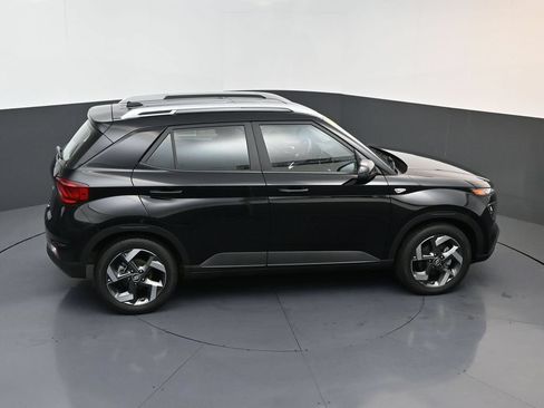 Certified 2026 Hyundai Venue SEL FWD image 17