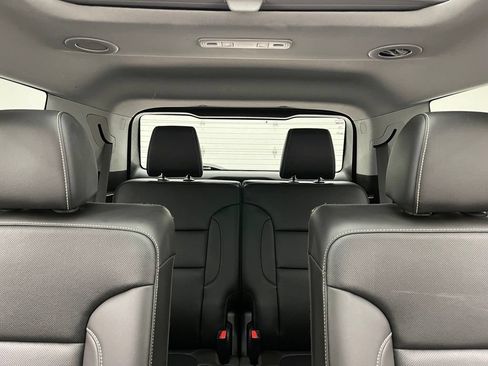 Used 2023 GMC Acadia SLT w/ Elevation Edition FWD image 40