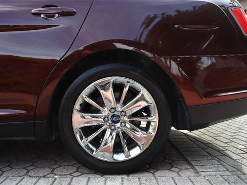 Used 2012 Ford Taurus Limited image 28