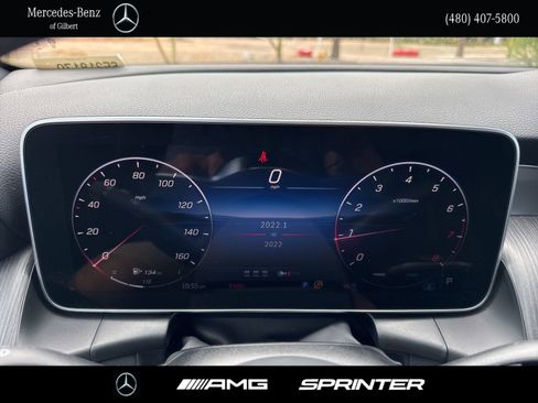 Used 2025 Mercedes-Benz GLC 300 image 21