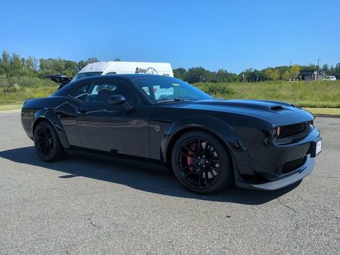 Used 2021 Dodge Challenger SRT Hellcat Redeye RWD image 1