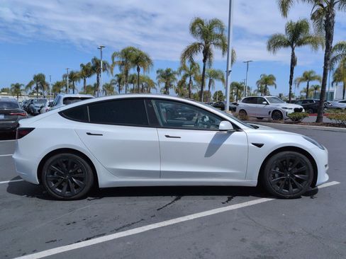 Used 2021 Tesla Model 3 Standard Range Plus RWD image 11