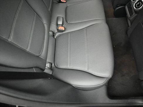 Certified 2026 Mercedes-Benz GLC 300 4MATIC image 24