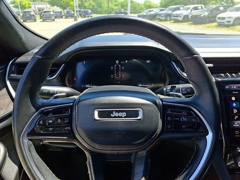 Used 2021 Jeep Grand Cherokee L Overland w/ Luxury Tech Group IV AWD/4WD image 20