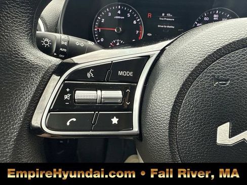 Used 2024 Kia Forte LXS image 28