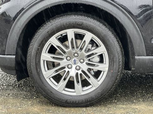 Used 2025 Ford Explorer Active w/ Active Comfort Package image 27