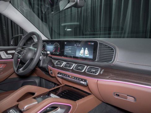 Used 2026 Mercedes-Benz GLS 450 4MATIC image 16