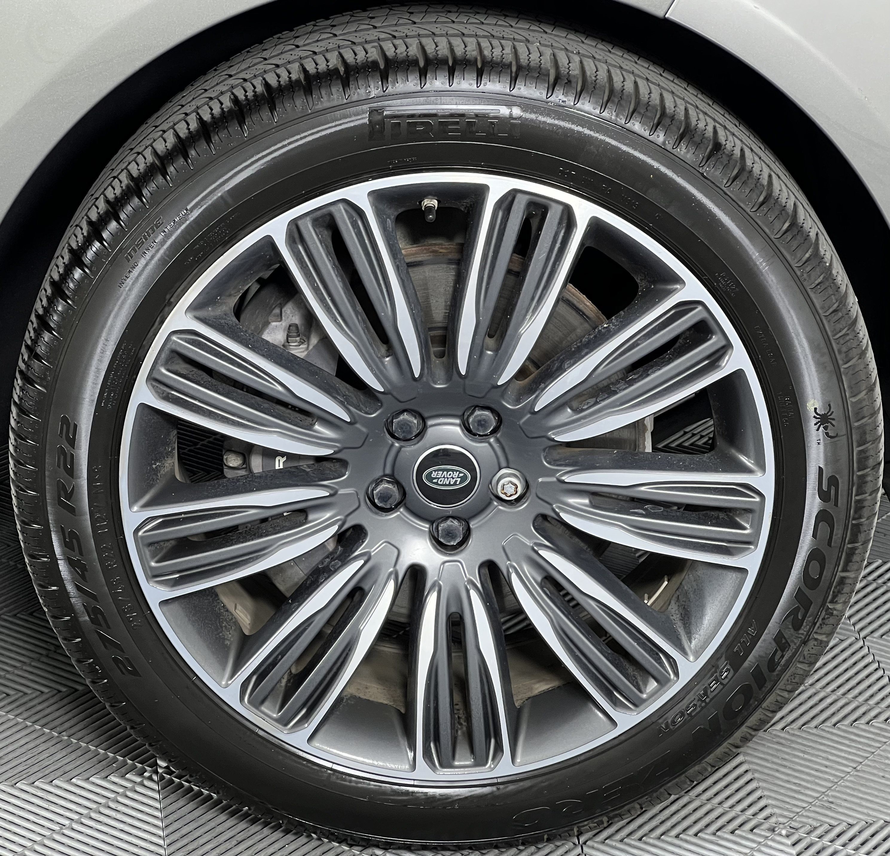 Used 2018 Land Rover Range Rover Autobiography AWD/4WD image 15