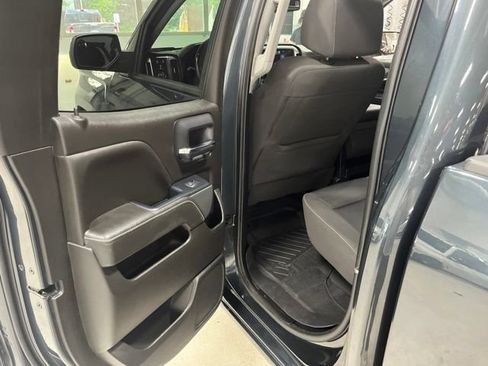 Used 2018 Chevrolet Silverado 1500 LT w/ All Star Edition AWD/4WD image 38