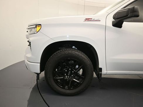 Used 2022 Chevrolet Silverado 1500 RST w/ Z71 Off-Road Package image 10