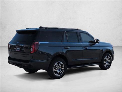 New 2025 Ford Expedition Active image 2