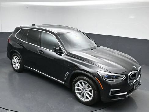 Used 2023 BMW X5 xDrive40i w/ Executive Package AWD/4WD image 46